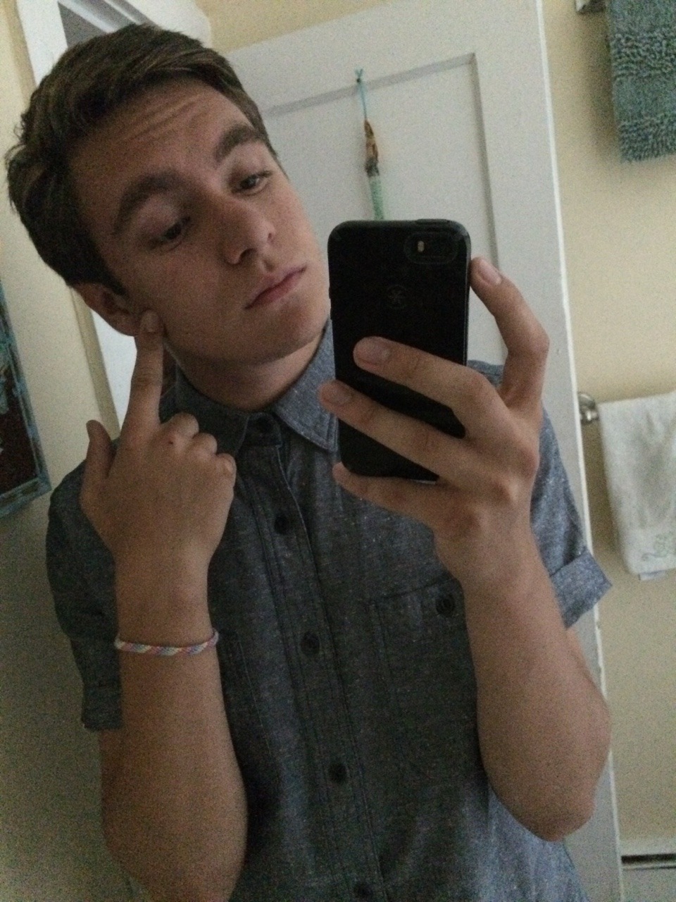 dredth:  enjoy yet another photo set of me hello