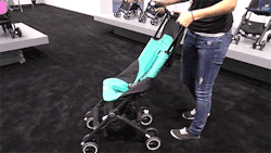 sizvideos:  This is the world’s smallest folding stroller! - Watch the full video 