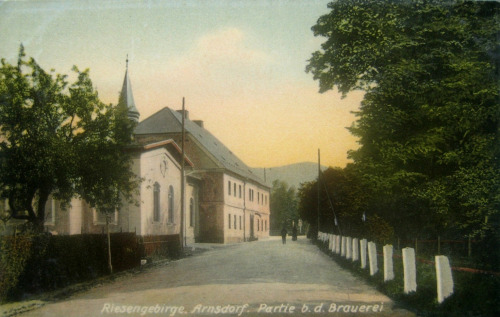 1920 -&gt; 2020. Miłków w Karkonoszach (Arnsdorf im Riesengebirge). Kiedyś w Miłkowie był browar. Na