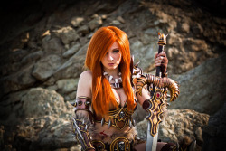 cosplayblog:  Submission Weekend! Barbarian from Diablo 3  Cosplayer / Submitter: Andy Rae Cosplay [DA / FB] Photographer: ZRB  