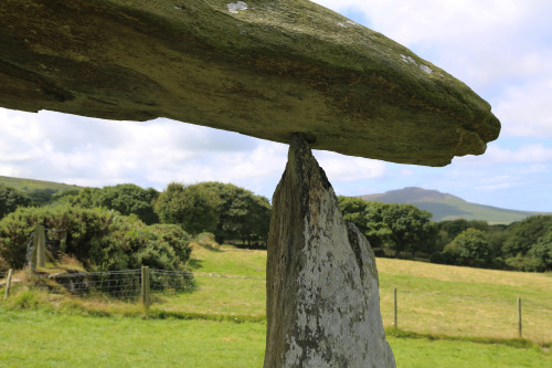 Pentre Ifan Neolithic Burial Chamber, Pembrokeshire, South Wales, 9.8.16. This distinctive portal do
