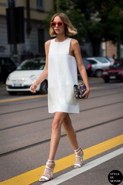 suki2links: boutthatchic: Style du monde I ❤️ her cute mini dress and high heels, she has long beaut