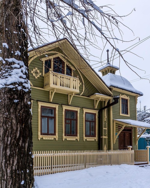 my-russia:Traditional Russian houses in Kimry, Tver Oblast