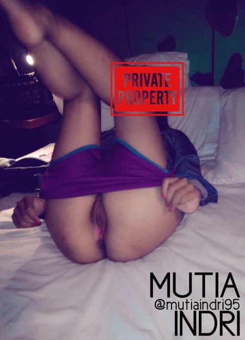Porn photo elchino98:  Mutia Indri The Exhibitionist