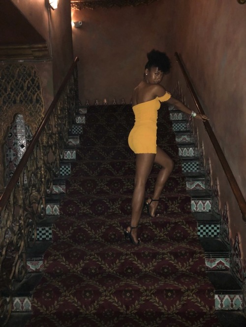 naturallyelle:Me and this yellow dress..
