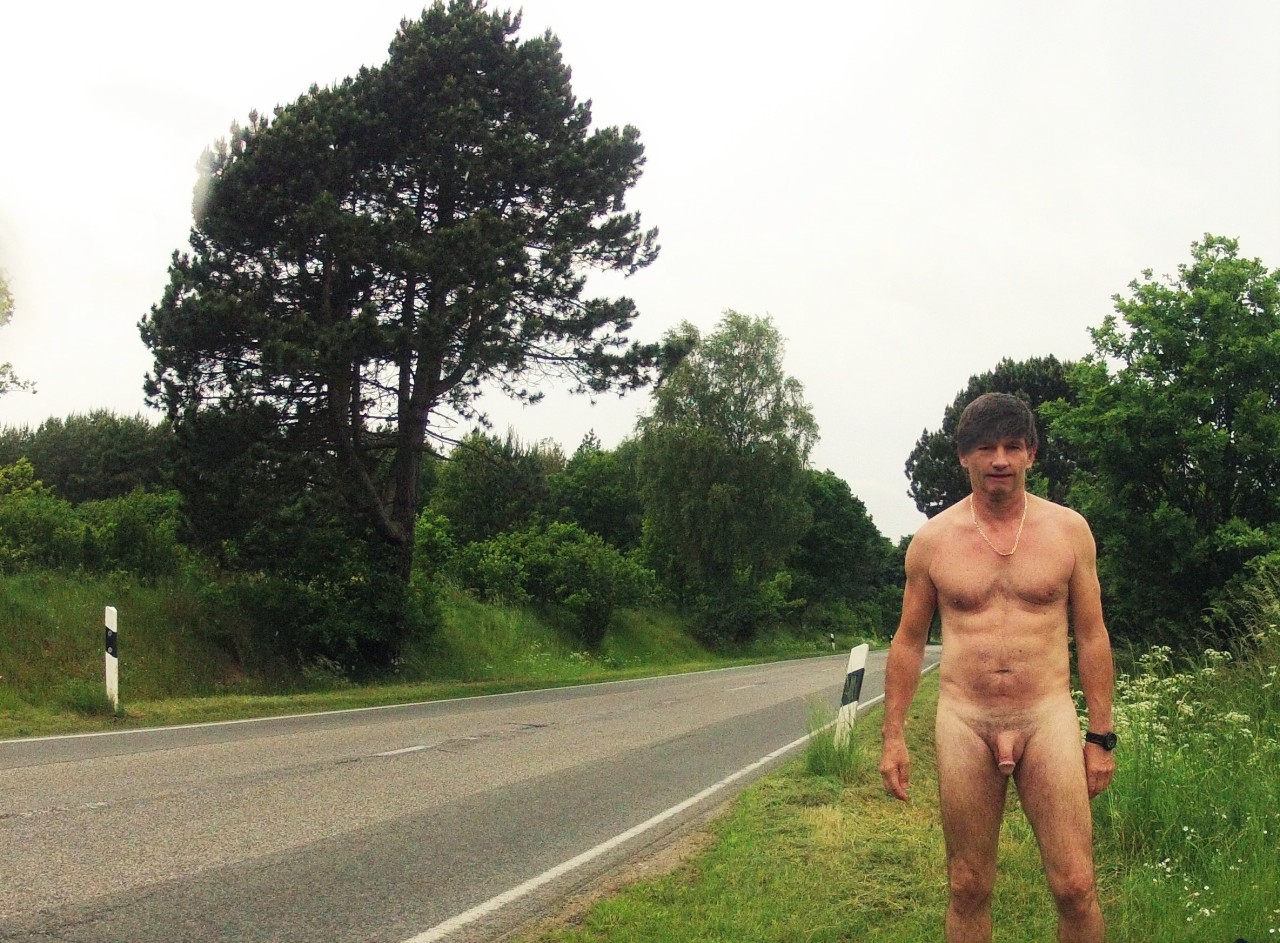 Nudist Guys Only