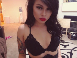 itsall1nk:  More Hot Tattoo Girls athttp://hot-tattoo-girls.blogspot.com