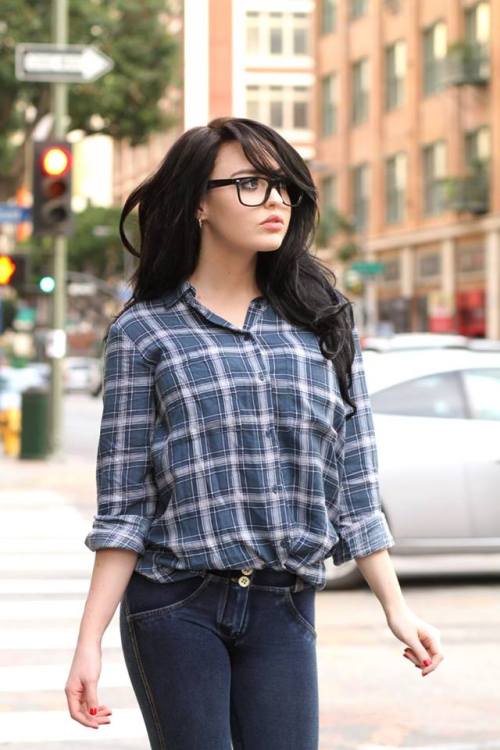 cosplayandanimes:Clark Kent (Genderbend) - DC Comics source