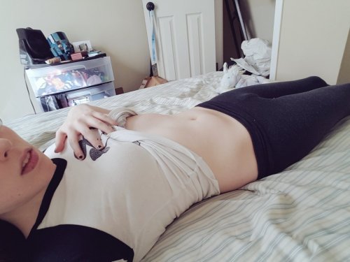 Tummy, feets and booty