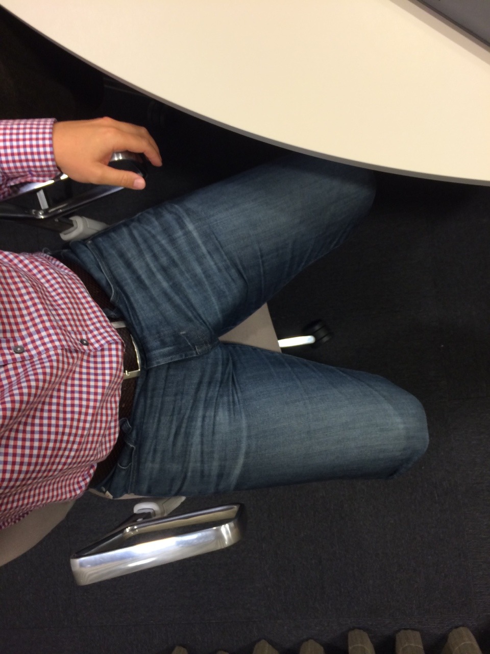 hungnordic:  Office bulging