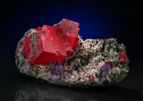 ifuckingloveminerals:  Rhodochrosite, Tetrahedrite, Quartz, FluoriteColorado