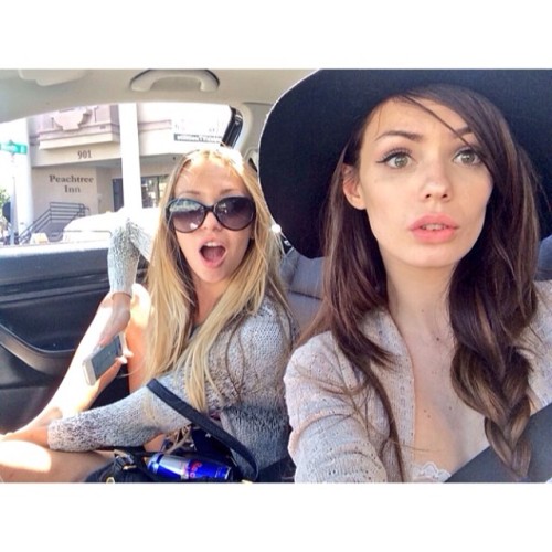 sabrinanelliejuarez:  @onelittlebutterfly love you 🍓