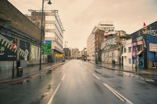 XXX definitelydope:  Empty LondonBy Nick Dolding photo