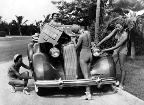 girlsandmachines:  Packard Twelve Model 1507 Convertible Coupe, 1937.