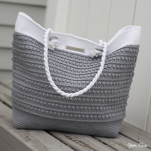 Free Crochet Pattern: Malia Shoulder Bag by Rebecca Langford