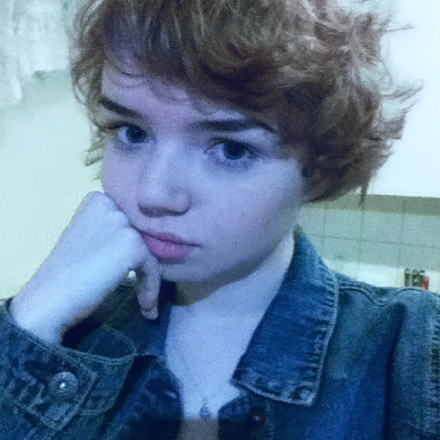 balletlesbian:idk what i was originally going for w this flower thing but it sure wasn’t this