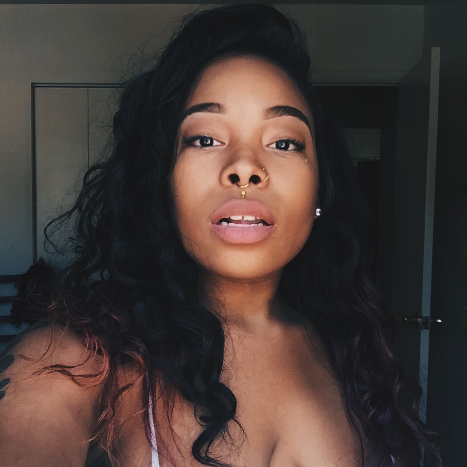 queenevea:  deadlywhores:  aestheticsista:  when the sun kisses your features ever