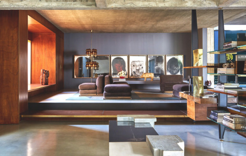  Chic brutalist house in Milan, designed by architect Vincenzo De Cotiis.