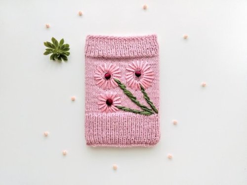 Embroidered eBook Cover //KnittinMagic