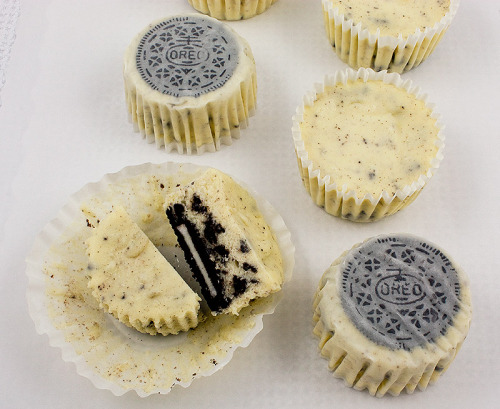 thecakebar:  Oreo Cheesecake Cupcakes  