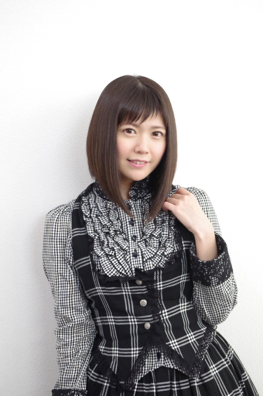 himanji:    竹達彩奈：「スチームパンクの衣装が着たい」がきっかけ　新シングルは映画のような世界観