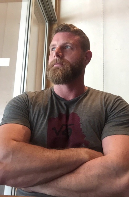 maxtem19:  New haircut, new beard trim, post-gym coffee stop.
