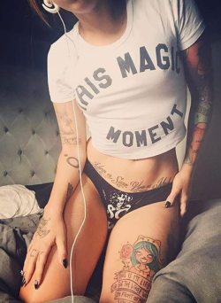 Bod-Mod-Girls:  Magic Moment