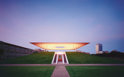 IG Presents; James Turrell  “I make spaces that apprehend light for our perception, and in some way