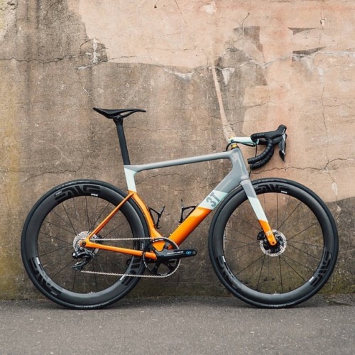 hizokucycles: #Repost from @sigmasports - 3T Strada X Fat Creations. A collaboration that was always