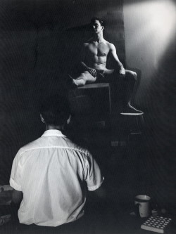 king-without-a-castle:  George Platt Lynes - “Paul Cadmus Sketching Ralph McWilliams”, 1953.