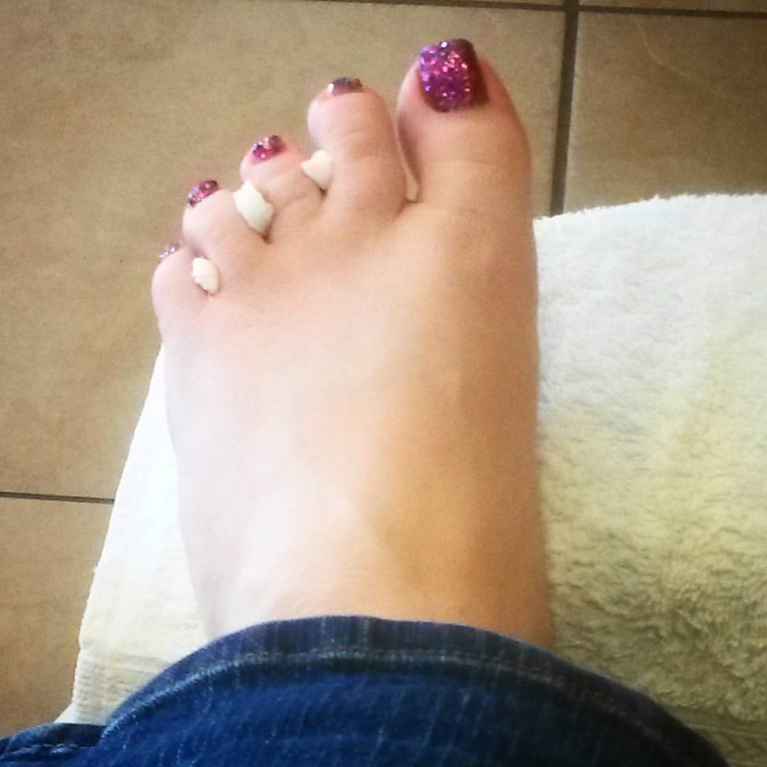 Pedicure in progress!!! #aliceinbondageland #goddess #goddessworship #selfie #sexy