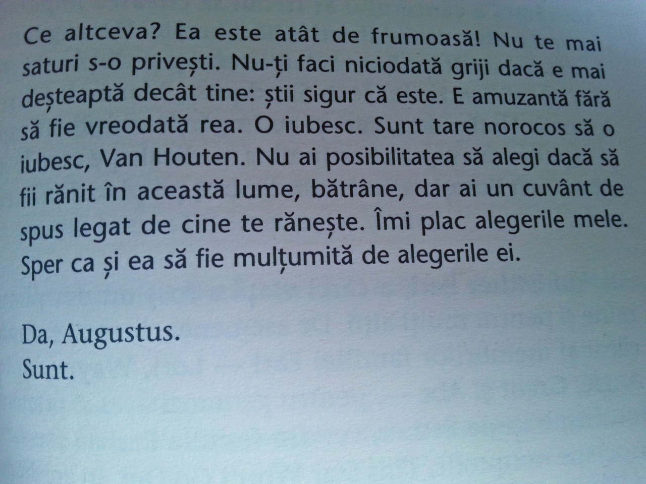 cartile-vorbesc:  Sub aceeași stea, John Green