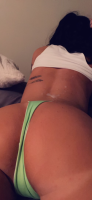 amber-307-notcheating:I got this new kinda tanning lotion some random guy gave me