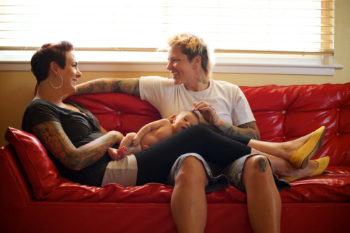 liquorinthefront:  Rachel, Bonnie and baby Zaiden These may be some of the cutest photos I have ever seen! So beautiful. This is EXACTLY what I want someday. Can’t wait.