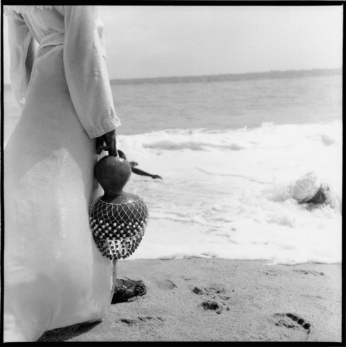 atoubaa:Strand (Lagos, 2010) - Akinbode Akinbiyi