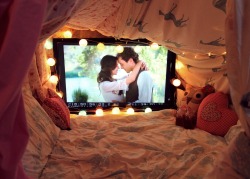 withmyheartwideopen:  This would be perfect right now. Well. minus the cat maybe.