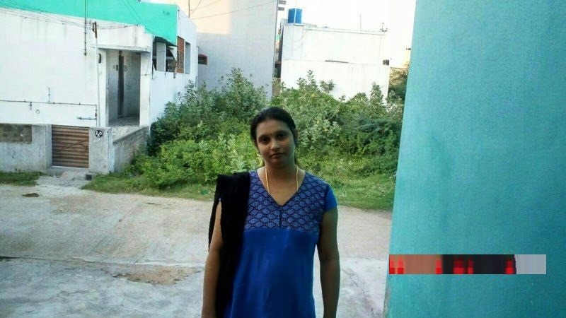 desipussys:  http://kingdesi.com/porn/desi-girl-nude-pics/