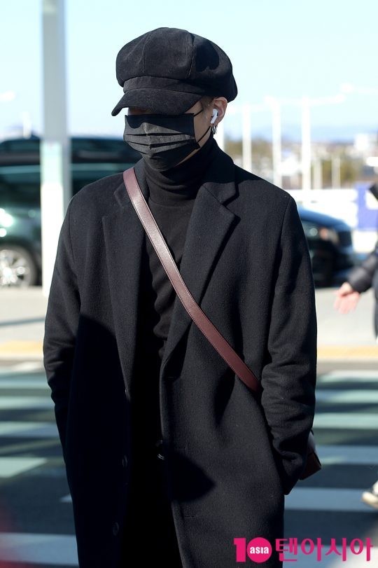 Yoongi Airport Style