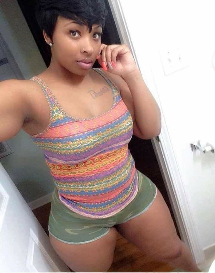 ebonycameltoelove:  👀👀👀