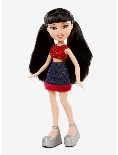 oceanicpride:Stock photos of the Bratz 20 Yearz Special Edition Original Dolls