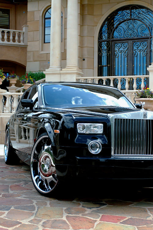 pictures-of-luxury:  Picture Galleries l Twitter l Facebook   