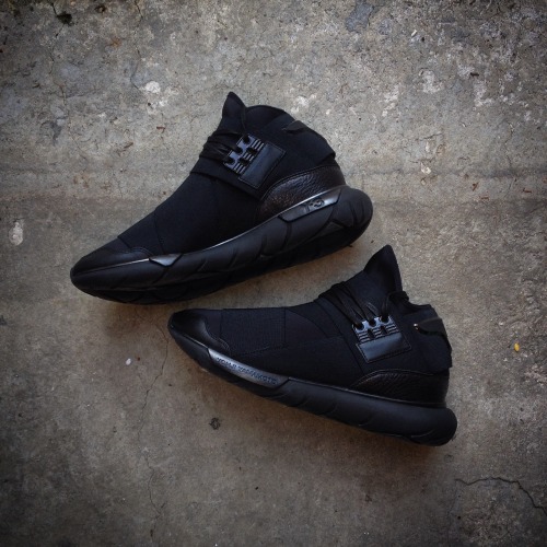 blvkdlyfe:  blvkdlyfe for fashion daily. Repcode: “blvkd” for 20% off on Karmaloop & Plndr.