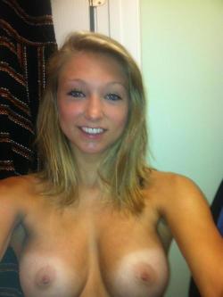 Amateur Girlfriend Nude
