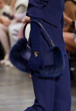 kill4yu:fendi bags from F/W 2022 that i adore. 