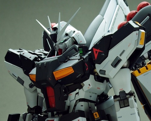 ani-plamo:1/100 MG Hi-ν Gundam Ver.Ka. [Nu-Gundam Custom] by FreeStyle