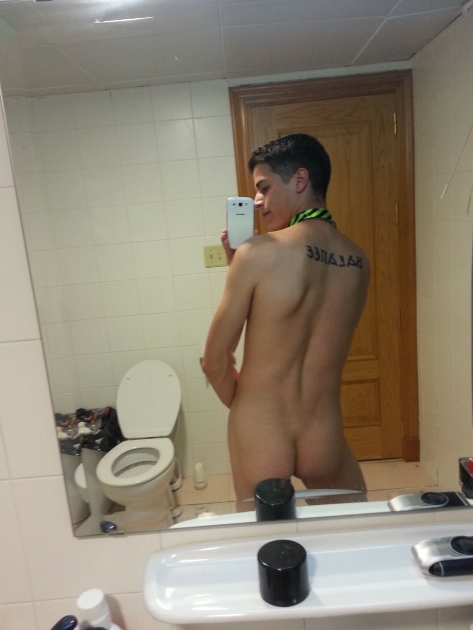 jockswiththickcocks:  ACTIVE gay porn blog, 18+ ——&gt;!! jockswiththickcocks !!&lt;——