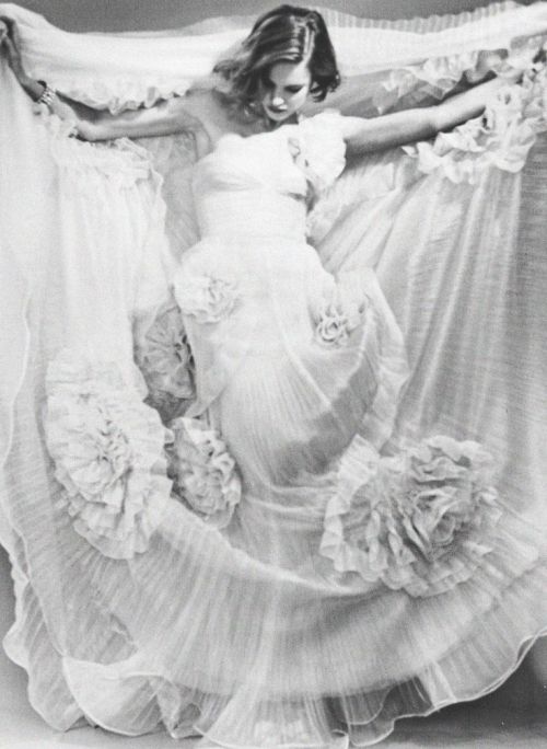 rebelheartscouture:Natalia Vodianova wears Valentino Haute Couture, photographed by Bruce Weber for 
