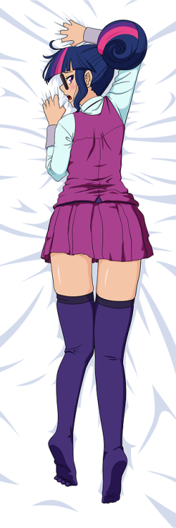 fantasyblade: Made a Dakimakura!  Her name is Higure Kira  (日暮姫星).   日暮 (Higure)