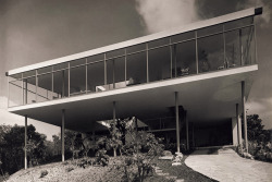 cubontinism: Lina Bo Bardi - Casa De Vidro