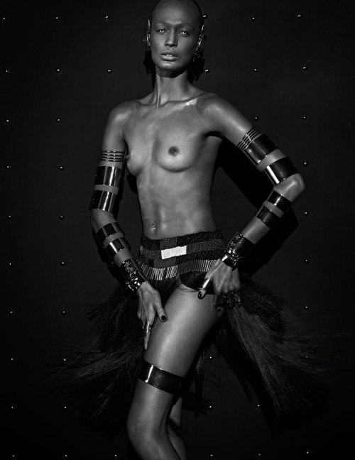 f-l-e-u-r-d-e-l-y-s: ‘Intergalactic  inspiration’  by Steven Klein  style